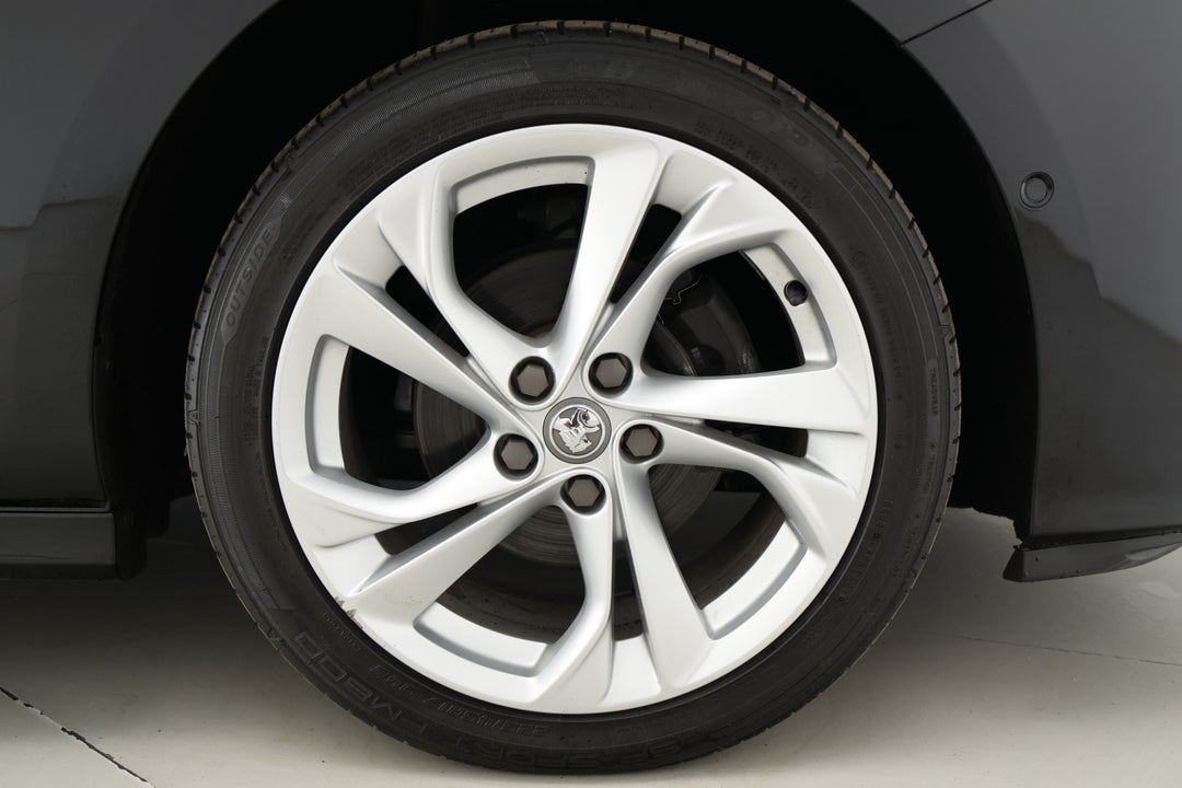 2017 Holden Astra Rs, Manual, 103084 km, Right Front Wheel