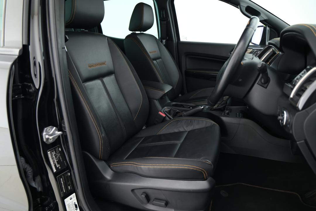 2021 Ford Ranger Wildtrak 3.2 (4x4), Automatic, 69038 km, Right Side Front Door Cabin View