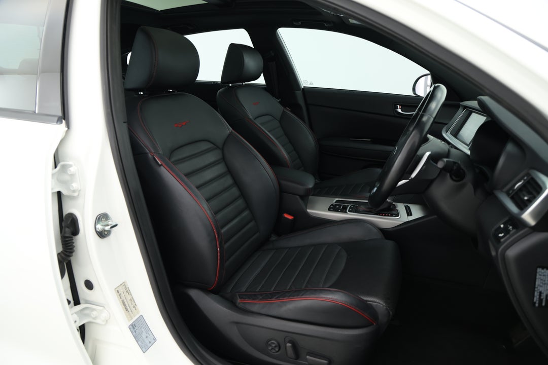 2019 Kia Optima Gt Nav (black Leather), Automatic, 91110 km, Right Side Front Door Cabin View