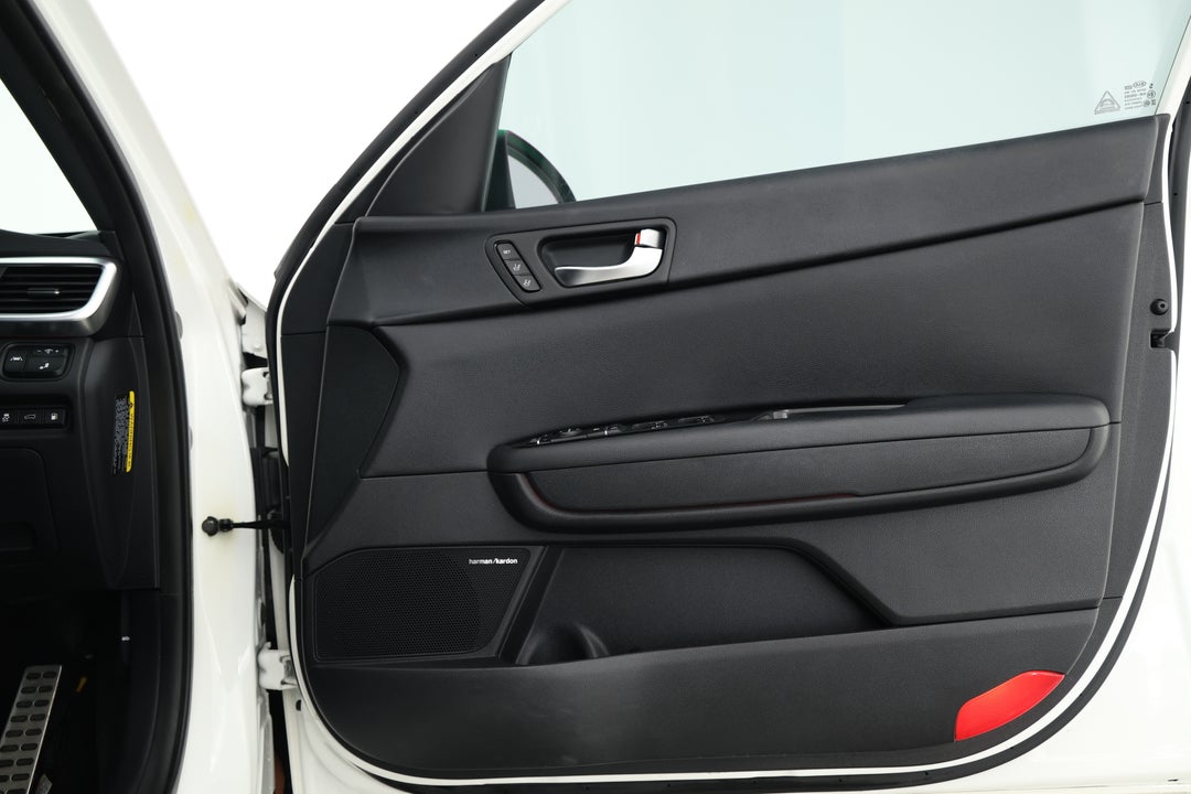 2019 Kia Optima Gt Nav (black Leather), Automatic, 91110 km, Speaker View