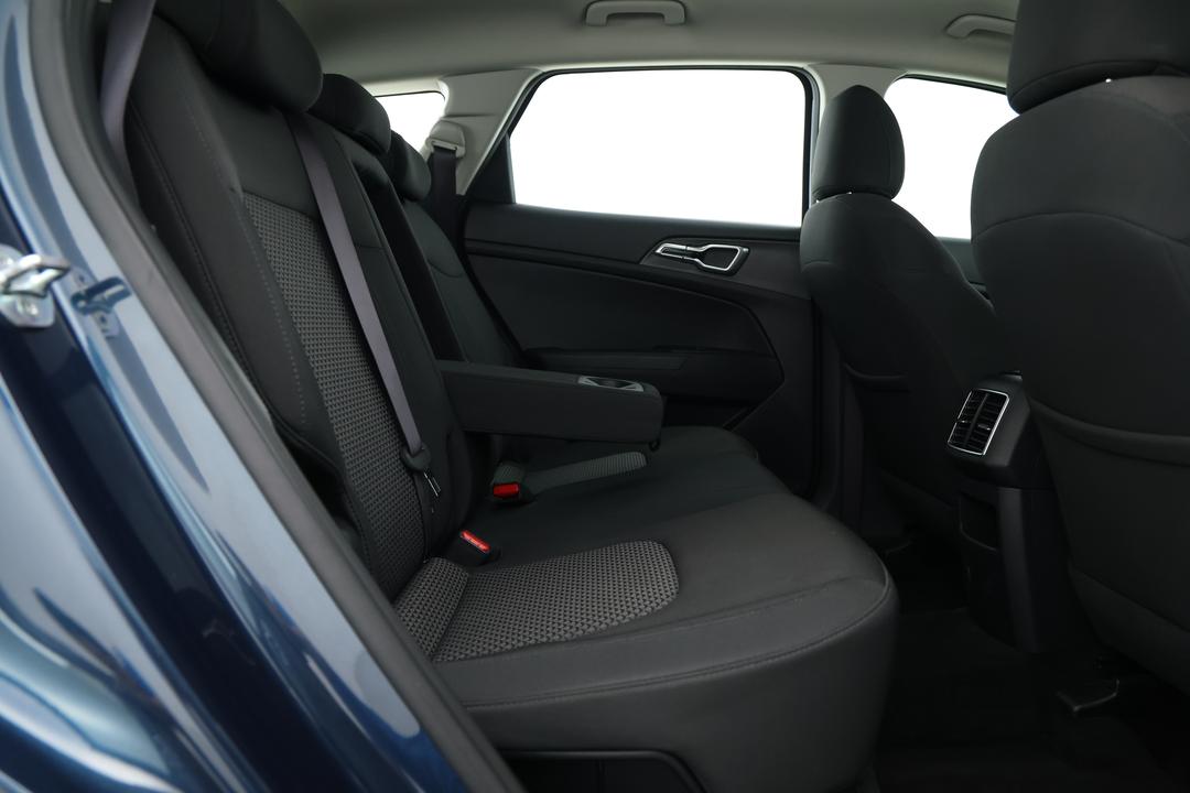2024 Kia Sportage S (FWD), Automatic, 53700 km, Right Side Rear Door Cabin View