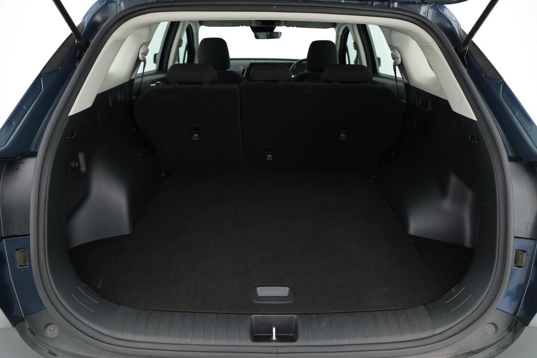 2024 Kia Sportage S (FWD), Automatic, 53700 km, Boot Inside View
