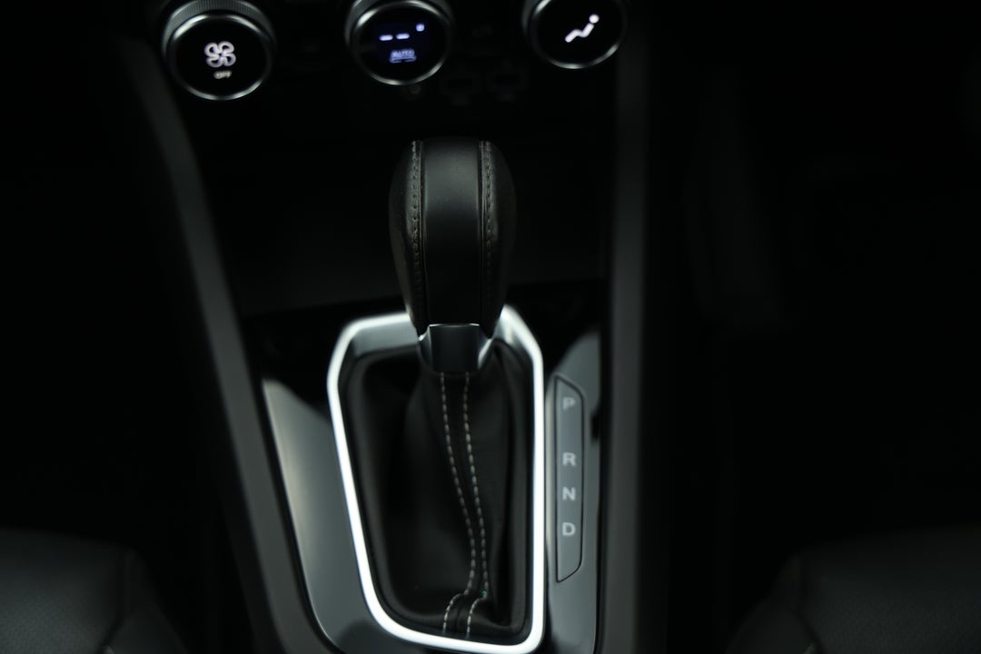 2022 Renault Arkana Intens, Automatic, 42518 km, Gear Lever 
