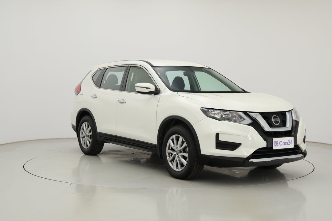 2017 Nissan X-trail St (FWD), Automatic, 134407 km, Right Front Diagonal (45- Degree) View