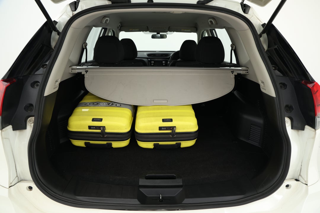 2017 Nissan X-trail St (FWD), Automatic, 134407 km, Boot Inside View with Luggage