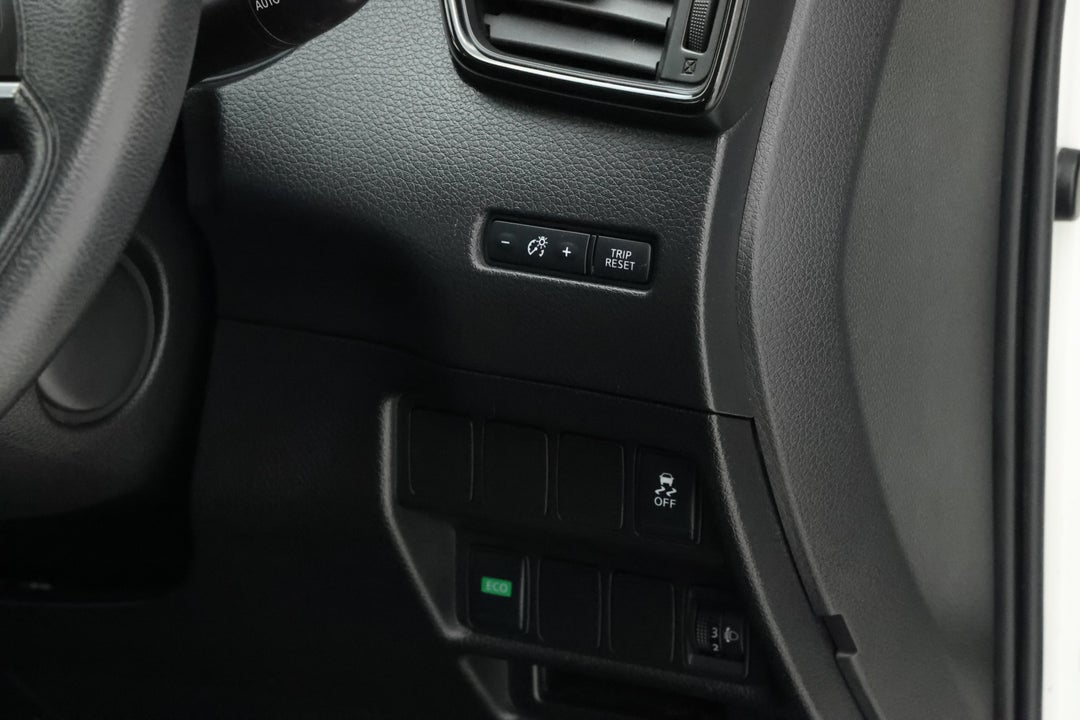 2017 Nissan X-trail St (FWD), Automatic, 134407 km, Utility Switches/Buttons