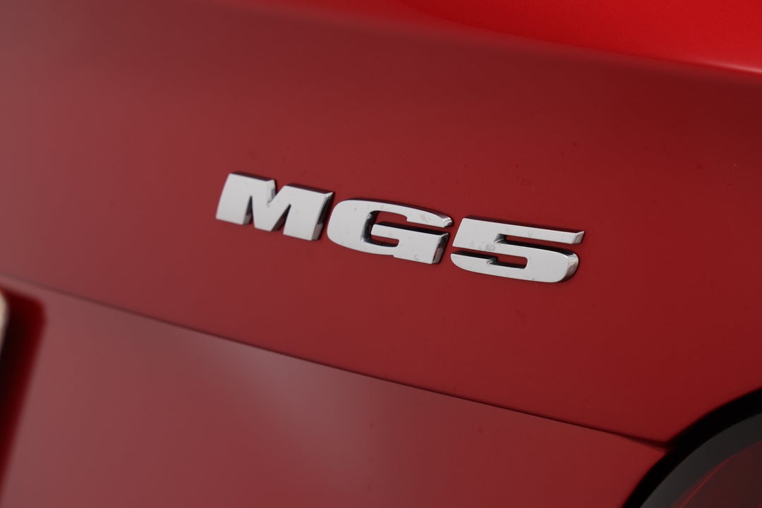 2024 MG Mg5 Vibe, Automatic, 6760 km, Badge (Boot Right Side)
