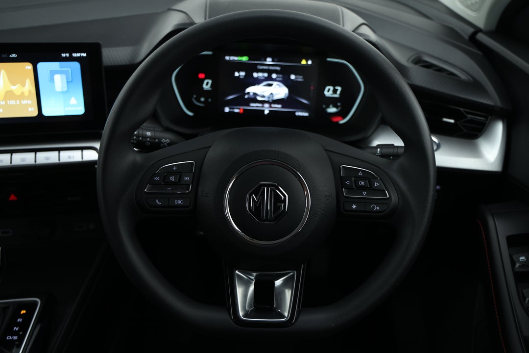 2024 MG Mg5 Vibe, Automatic, 6760 km, Steering Wheel Close-up