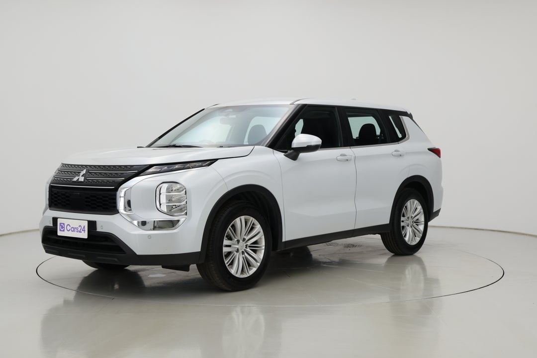 2024 Mitsubishi Outlander Es 5 Seat (2WD), Automatic, 51987 km, Left Front Diagonal (45- Degree) View