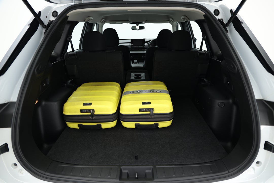 2024 Mitsubishi Outlander Es 5 Seat (2WD), Automatic, 51987 km, Boot Inside View with Luggage