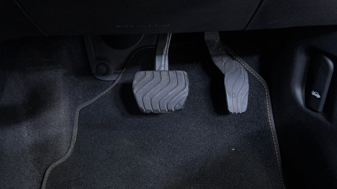 Pedals and Footmat