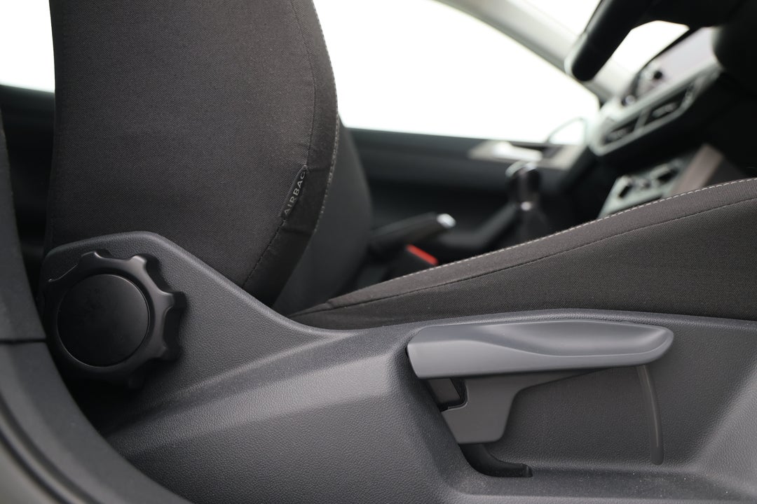 2020 Volkswagen Polo 85tsi Comfortline, Manual, 38136 km, Drivers Side Adjustment Panel