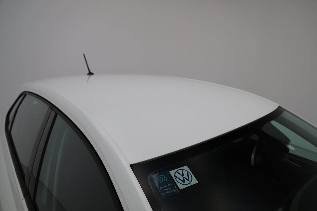 2020 Volkswagen Polo 85tsi Comfortline, Manual, 38136 km, Roof/Sunroof View