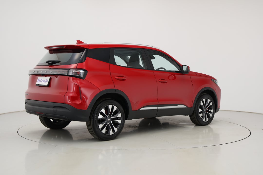 2025 Chery Tiggo 4 Pro Ultimate, Automatic, 4986 km, Right Back Diagonal (45- Degree) View