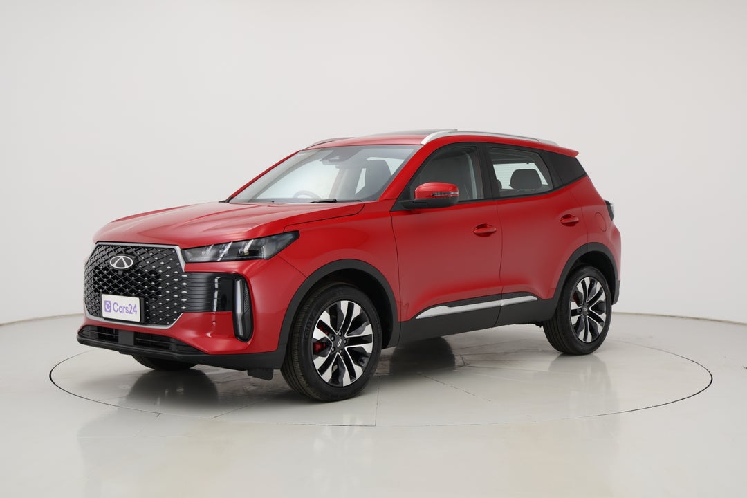2025 Chery Tiggo 4 Pro Ultimate, Automatic, 4986 km, Left Front Diagonal (45- Degree) View