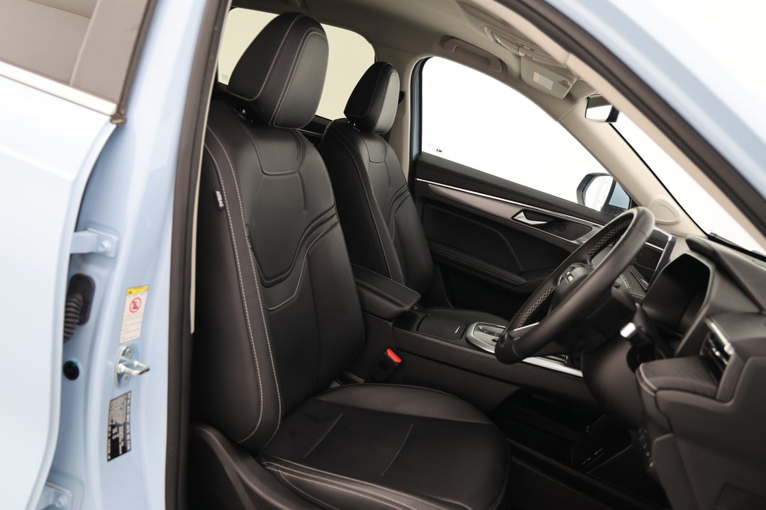 2023 GWM Haval Jolion Lux, Automatic, 35450 km, Right Side Front Door Cabin View