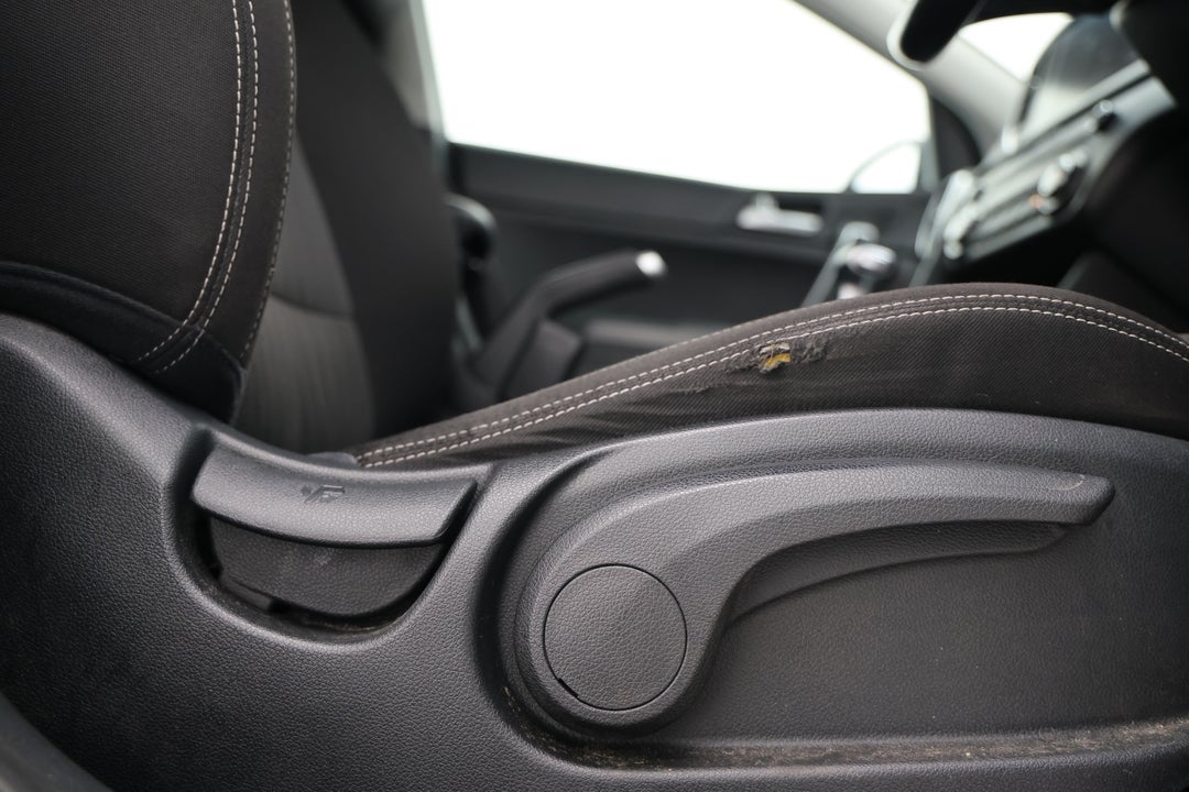 2019 Kia Sportage Si Premium (AWD), Automatic, 158071 km, Drivers Side Adjustment Panel