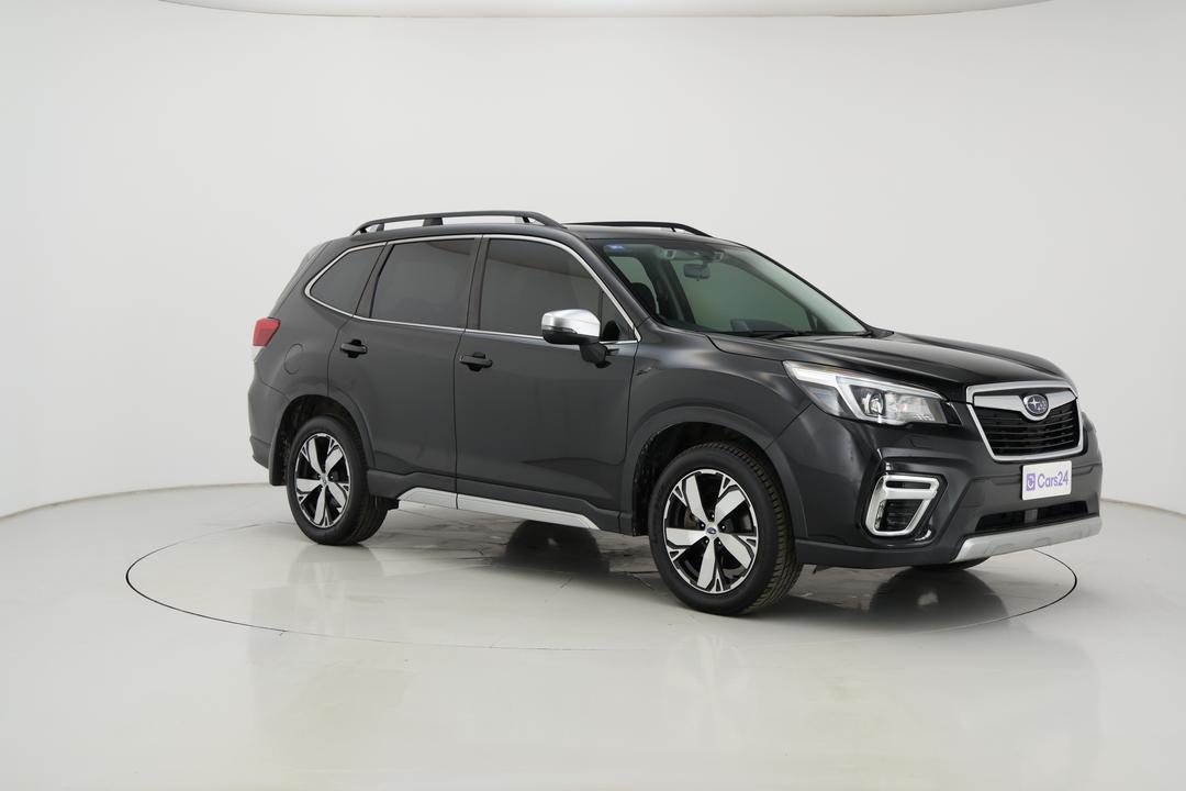 2019 Subaru Forester 2.5i-s (AWD), Automatic, 90818 km, Right Front Diagonal (45- Degree) View
