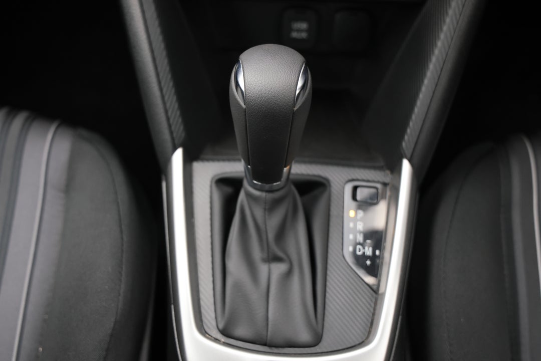 2017 Mazda 2 Neo, Automatic, 63064 km, Gear Lever 