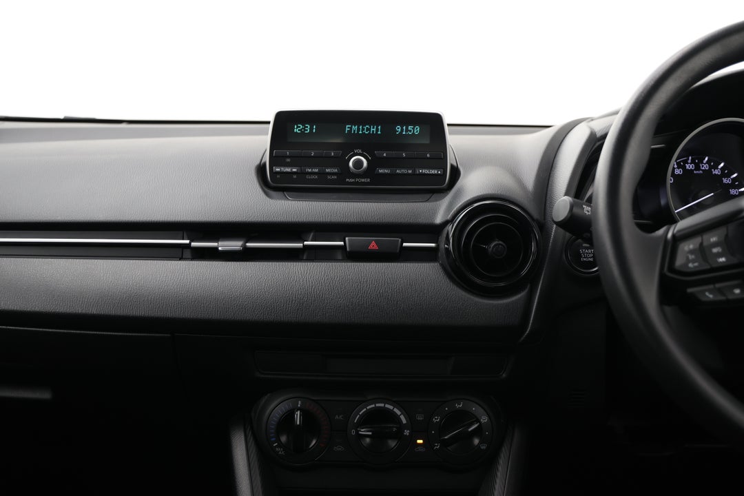 2017 Mazda 2 Neo, Automatic, 63064 km, Center Console