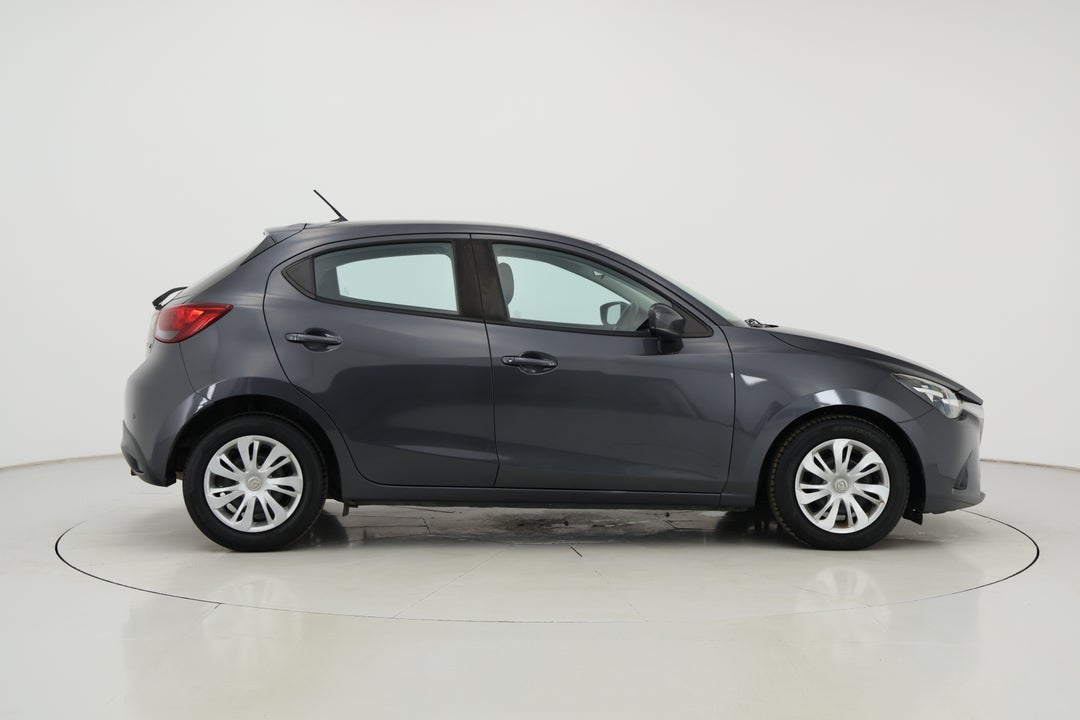 2017 Mazda 2 Neo, Automatic, 63064 km, Right Side View