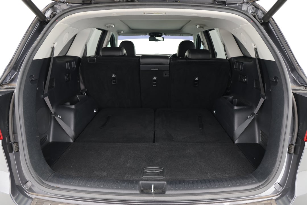 2017 Kia Sorento Gt-line (4x4), Automatic, 68831 km, Boot Inside View