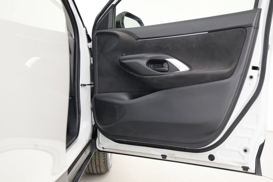 2023 Toyota Yaris Cross Gx Hybrid, Automatic, 56019 km, Speaker View