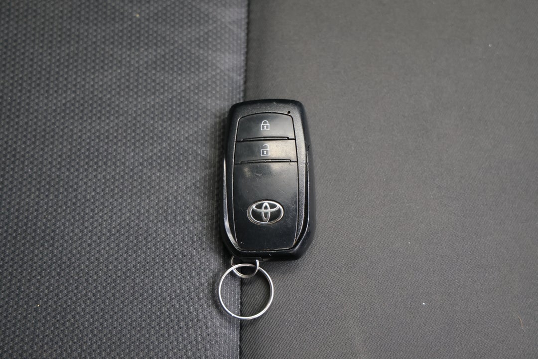 2023 Toyota Yaris Cross Gx Hybrid, Automatic, 56019 km, Key Close-up