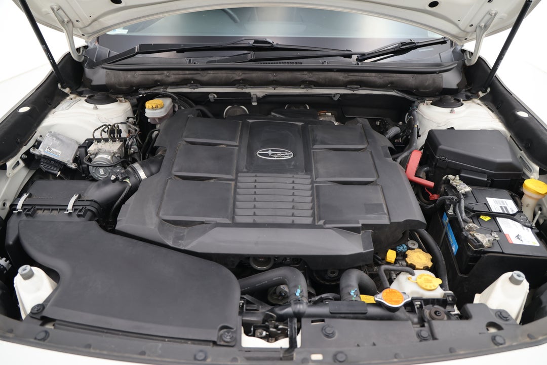 2015 Subaru Outback 3.6r Premium, Automatic, 148984 km, Open Bonnet (Engine)