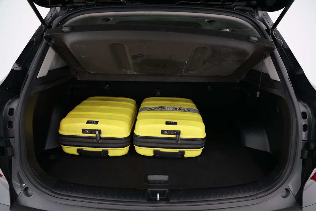 2019 Kia Seltos Sport+ (FWD), Automatic, 68292 km, Boot Inside View with Luggage