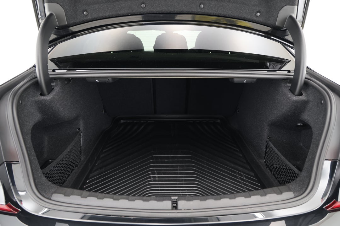 2020 BMW 3 20i M Sport, Automatic, 59682 km, Boot Inside View