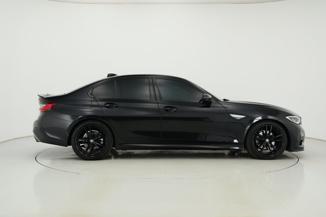 2020 BMW 3 20i M Sport, Automatic, 59682 km, Right Side View