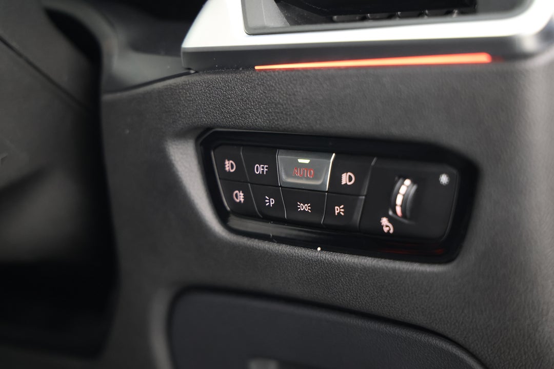 2020 BMW 3 20i M Sport, Automatic, 59682 km, Utility Switches/Buttons