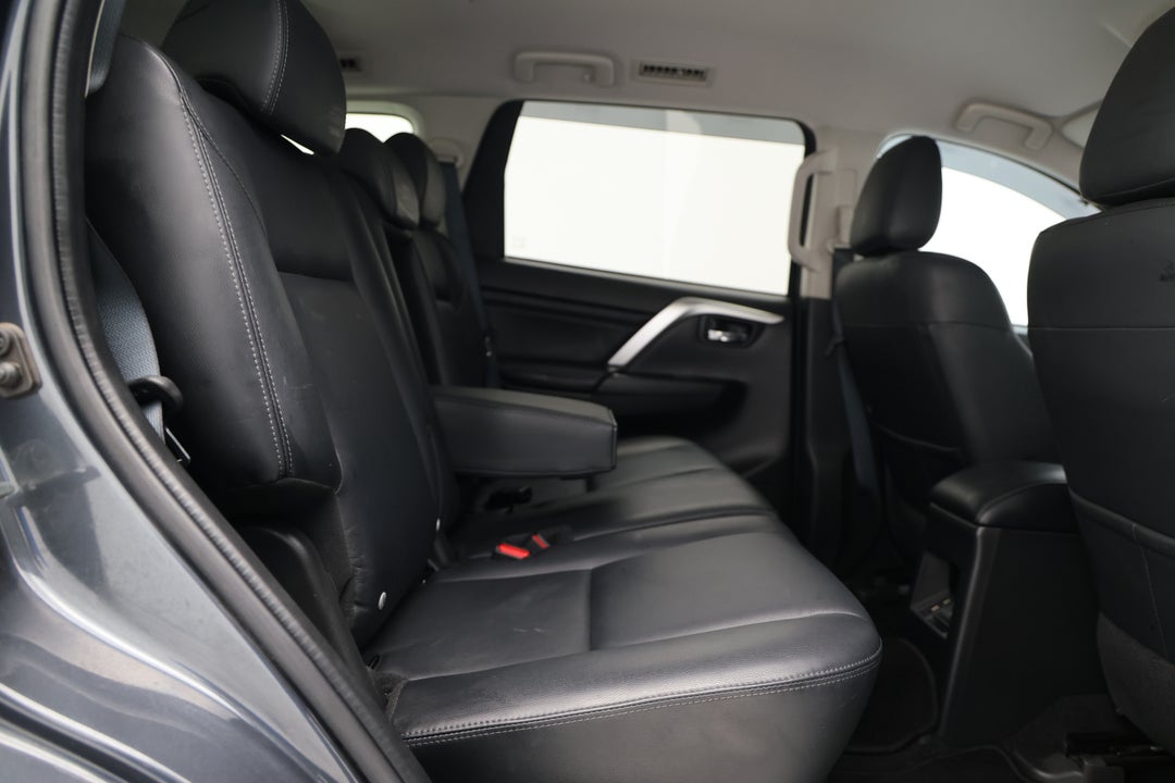 2022 Mitsubishi Pajero Sport Gls (4WD) 7 Seat, Automatic, 47046 km, Right Side Rear Door Cabin View