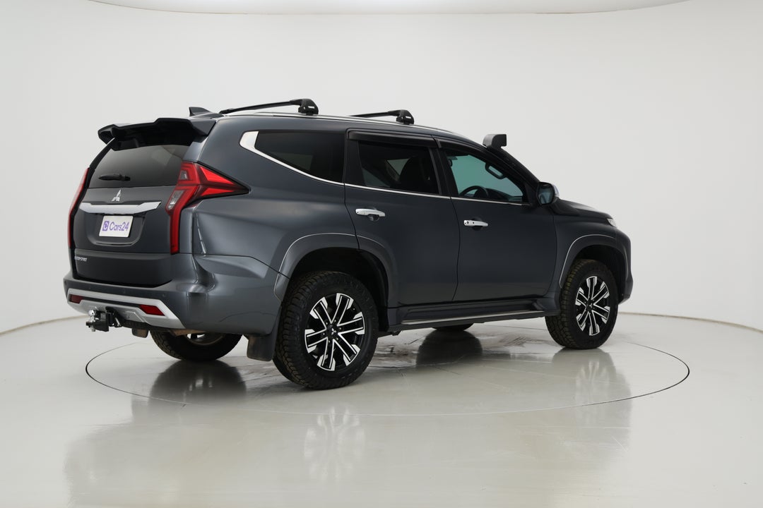 2022 Mitsubishi Pajero Sport Gls (4WD) 7 Seat, Automatic, 47046 km, Right Back Diagonal (45- Degree) View