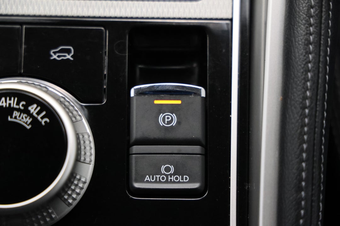 2022 Mitsubishi Pajero Sport Gls (4WD) 7 Seat, Automatic, 47046 km, Handbrake