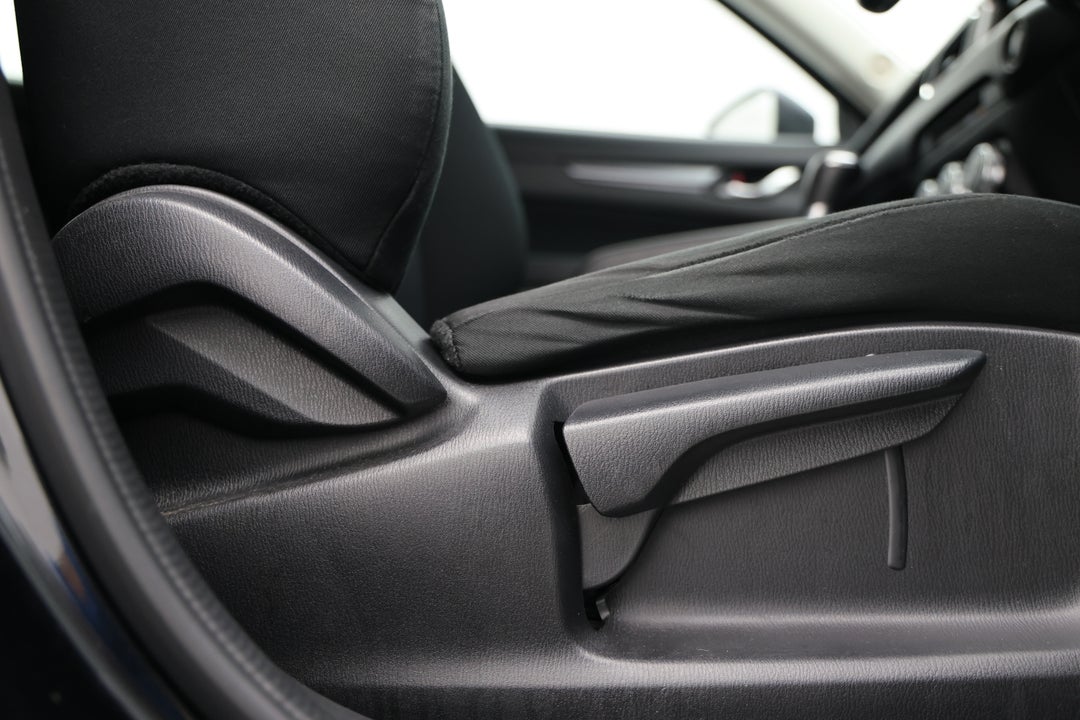 2017 Mazda CX-5 Maxx (4x2), Automatic, 121215 km, Drivers Side Adjustment Panel