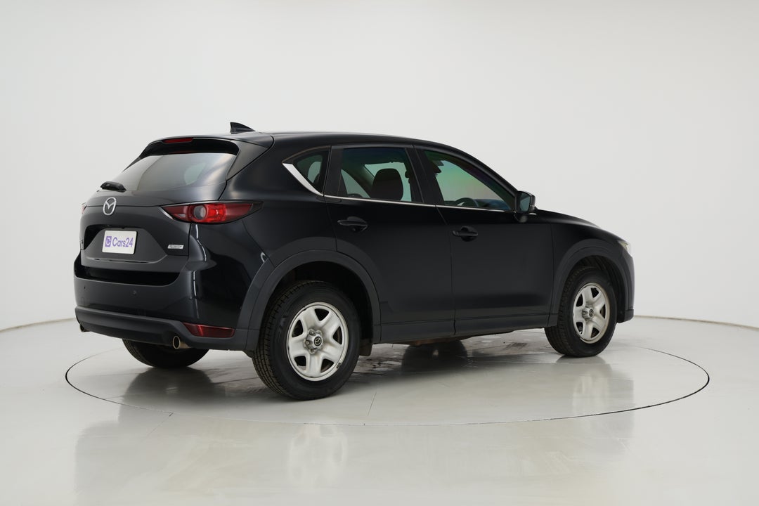 2017 Mazda CX-5 Maxx (4x2), Automatic, 121215 km, Right Back Diagonal (45- Degree) View