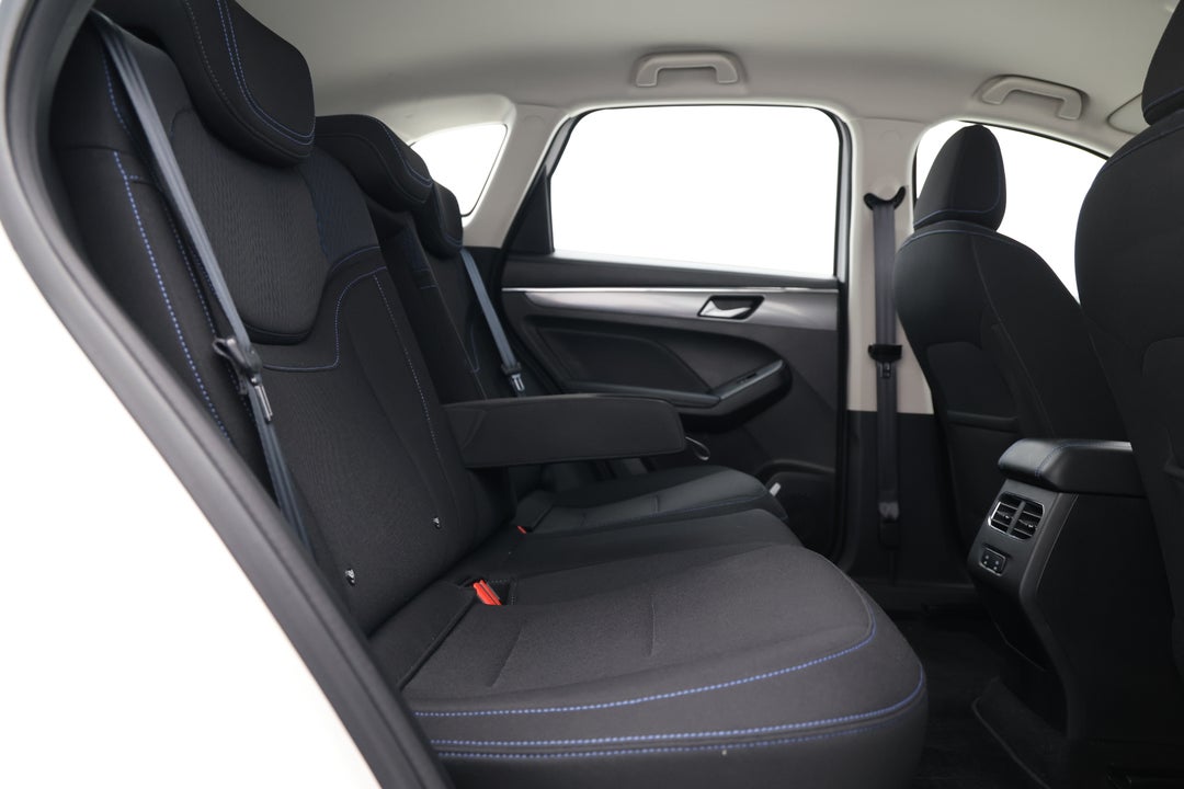 2024 GWM Haval Jolion Premium, Automatic, 20303 km, Right Side Rear Door Cabin View