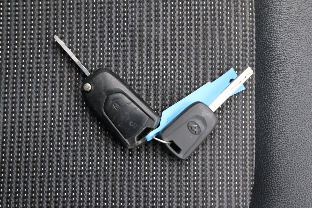 2020 LDV G10 Barn Door, Automatic, 45898 km, Key Close-up