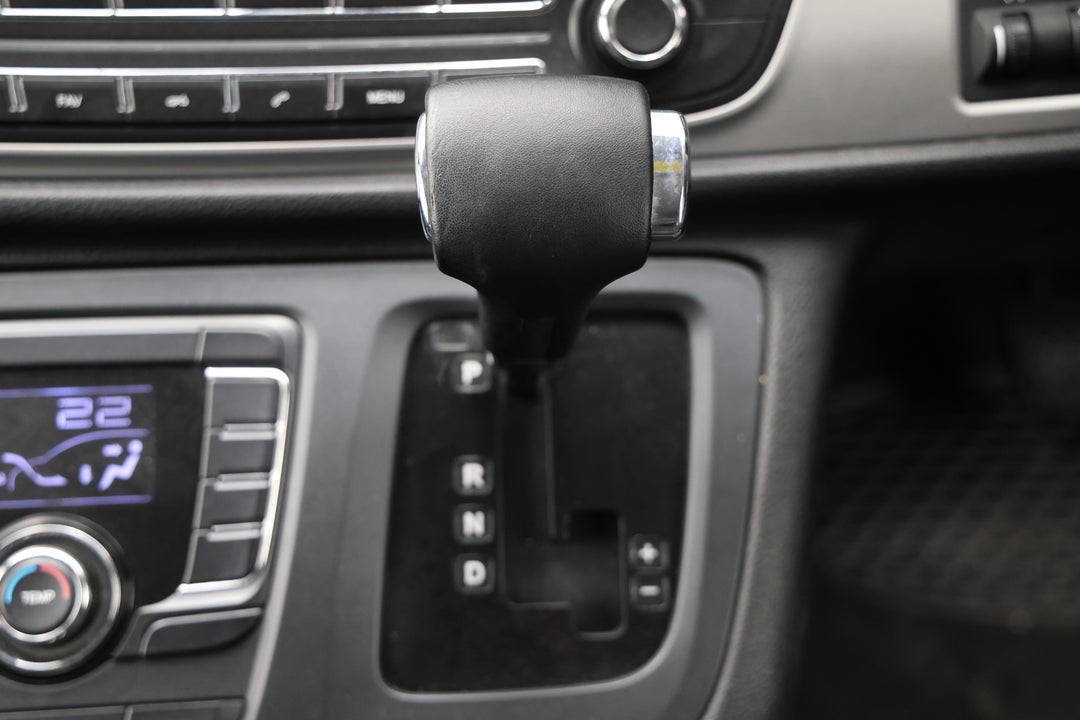 2020 LDV G10 Barn Door, Automatic, 45898 km, Gear Lever 