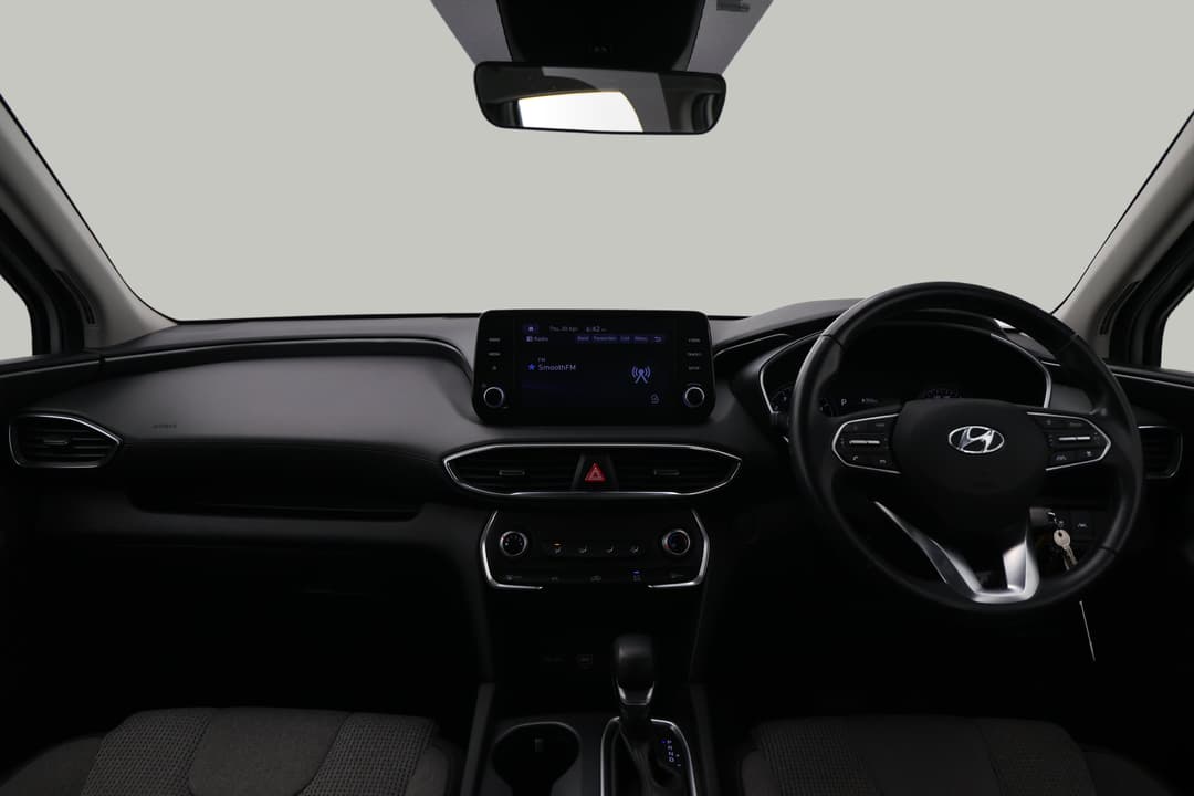 2022 Hyundai Santa Fe Mpi (2WD), Automatic, 70000 km, Dashboard View
