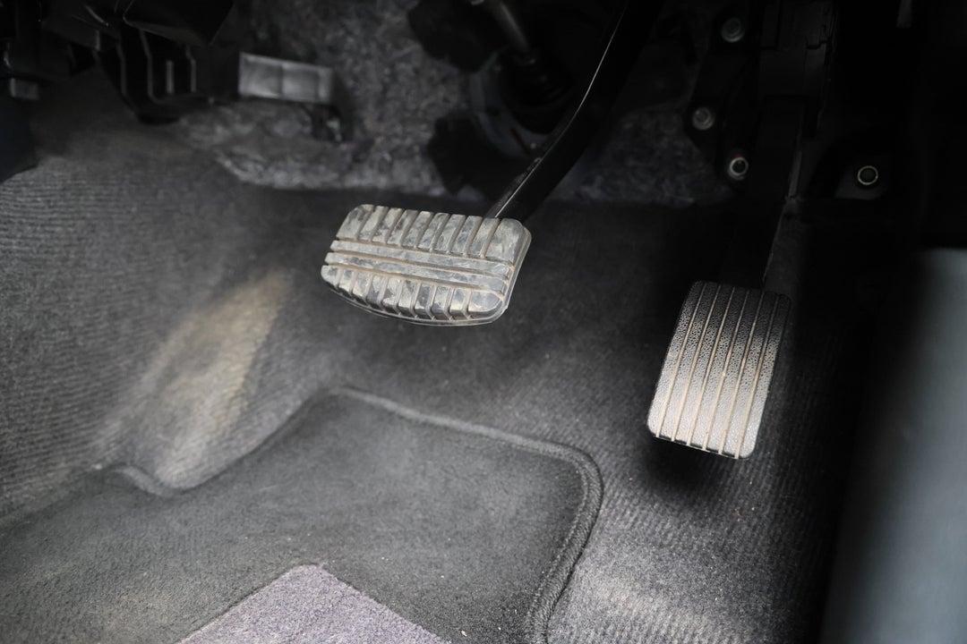 2018 Mitsubishi Triton Gls (4x4), Automatic, 112372 km, Pedals and Footmat