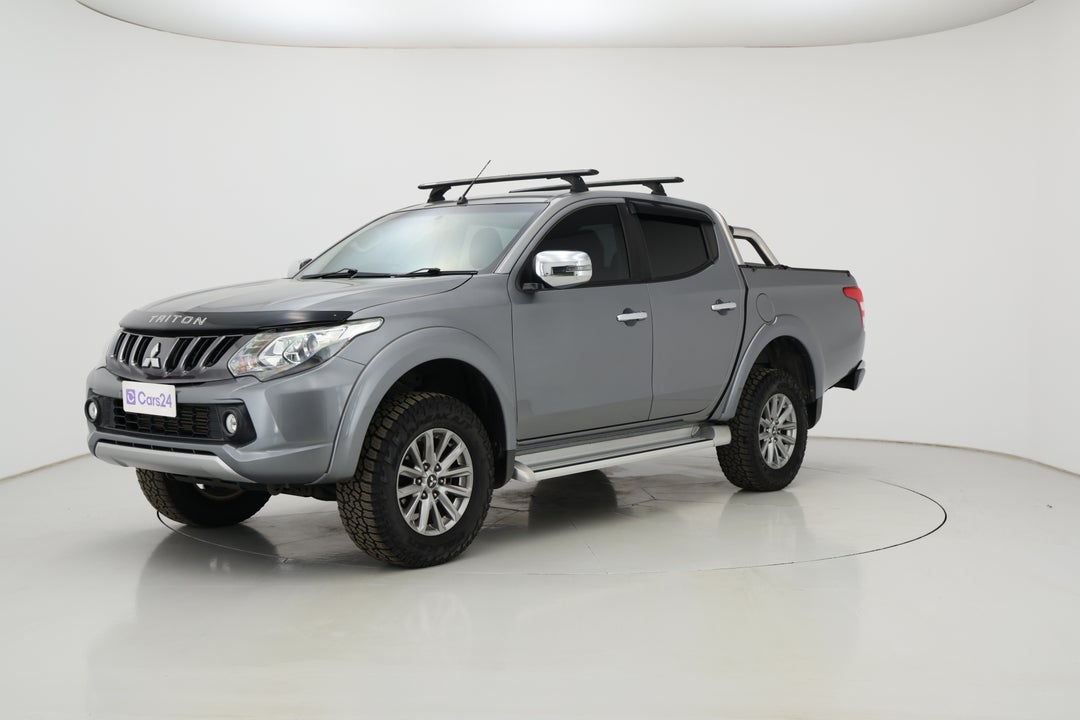 2018 Mitsubishi Triton Gls (4x4), Automatic, 112372 km, Left Front Diagonal (45- Degree) View