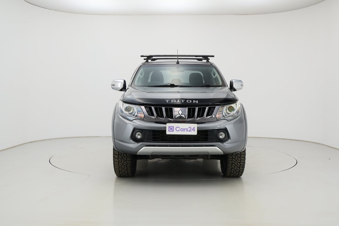 2018 Mitsubishi Triton Gls (4x4), Automatic, 112372 km, Front View