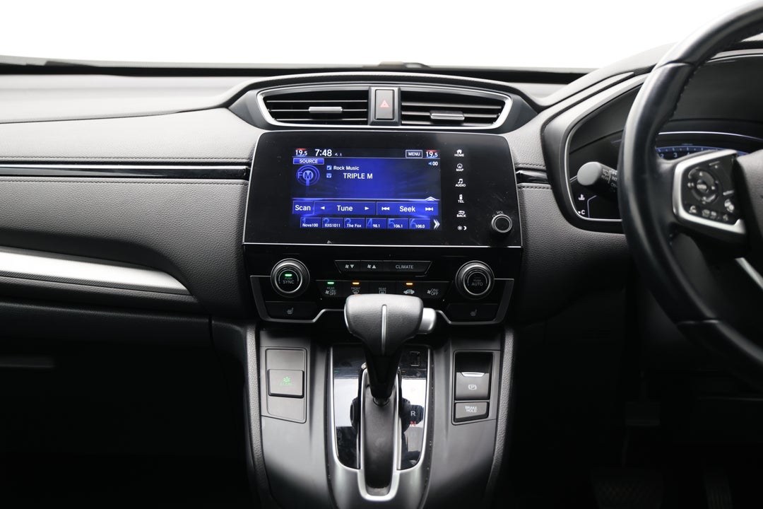 2020 Honda CR-V Vti L7 (2WD) 7 Seats, Automatic, 43715 km, Center Console