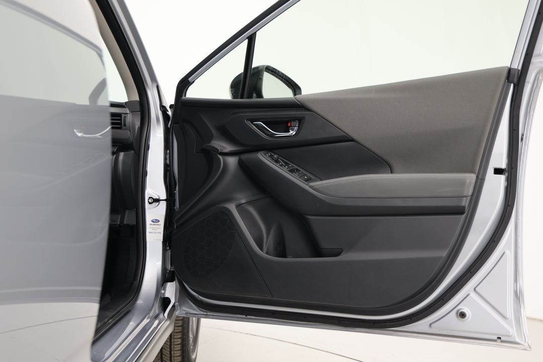 2025 Subaru Crosstrek AWD 2.0l, Automatic, 27722 km, Speaker View