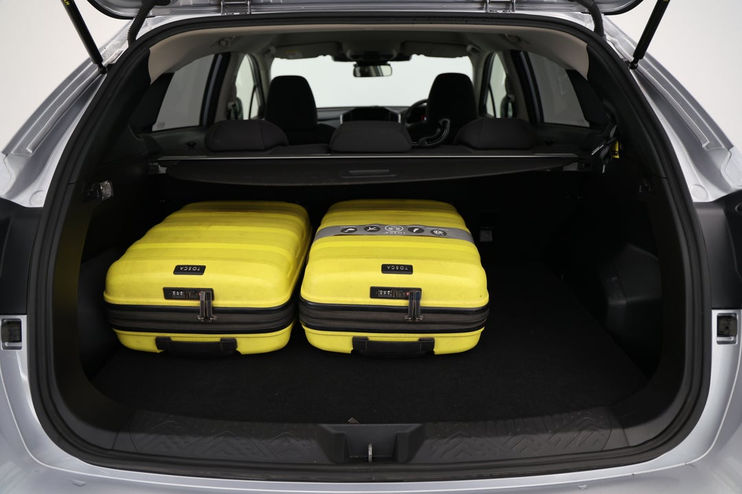 2025 Subaru Crosstrek AWD 2.0l, Automatic, 27722 km, Boot Inside View with Luggage