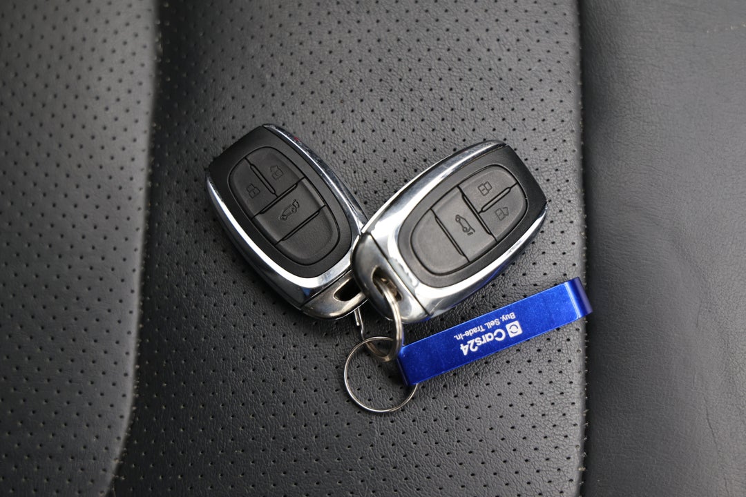 2022 LDV D90 Executive (2WD), Automatic, 68836 km, Key Close-up