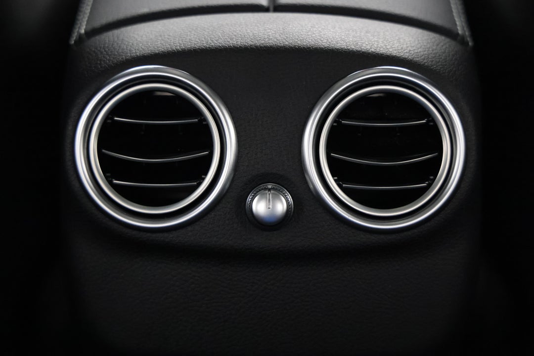 2019 Mercedes-benz C300 C300, Automatic, 21259 km, Rear A/C Vent